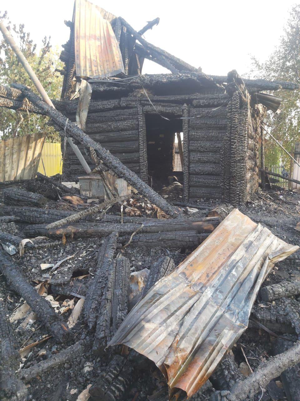 Фото Двое детей и двое взрослых погибли при пожаре в Новосибирской области 2